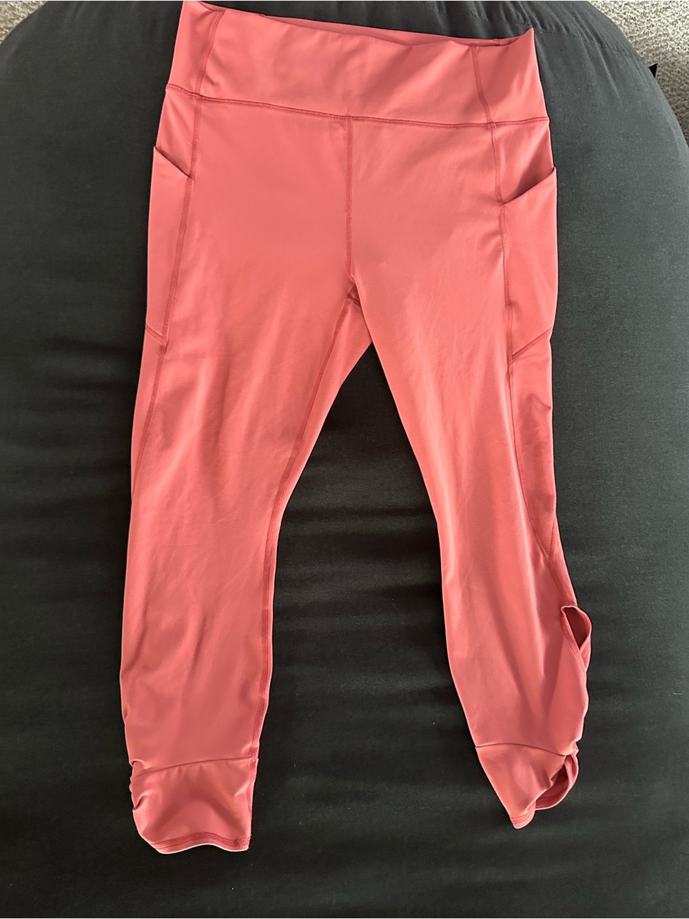 Fabletics Oasis PureLuxe High-Waisted Twist 7/8 Leggings